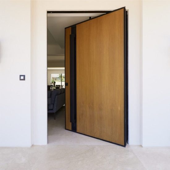 pivot-door-presentation